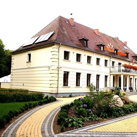 Hotel Swietoborzec Łobez Exterior foto